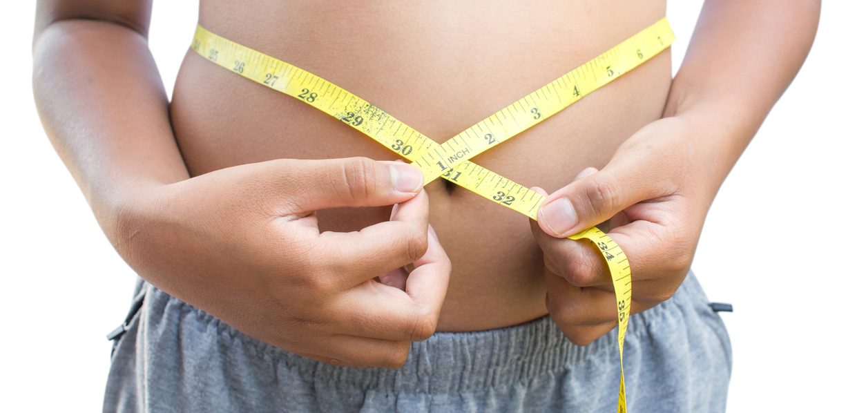 Obésité infantile : quel traitement offre les meilleurs résultats ?